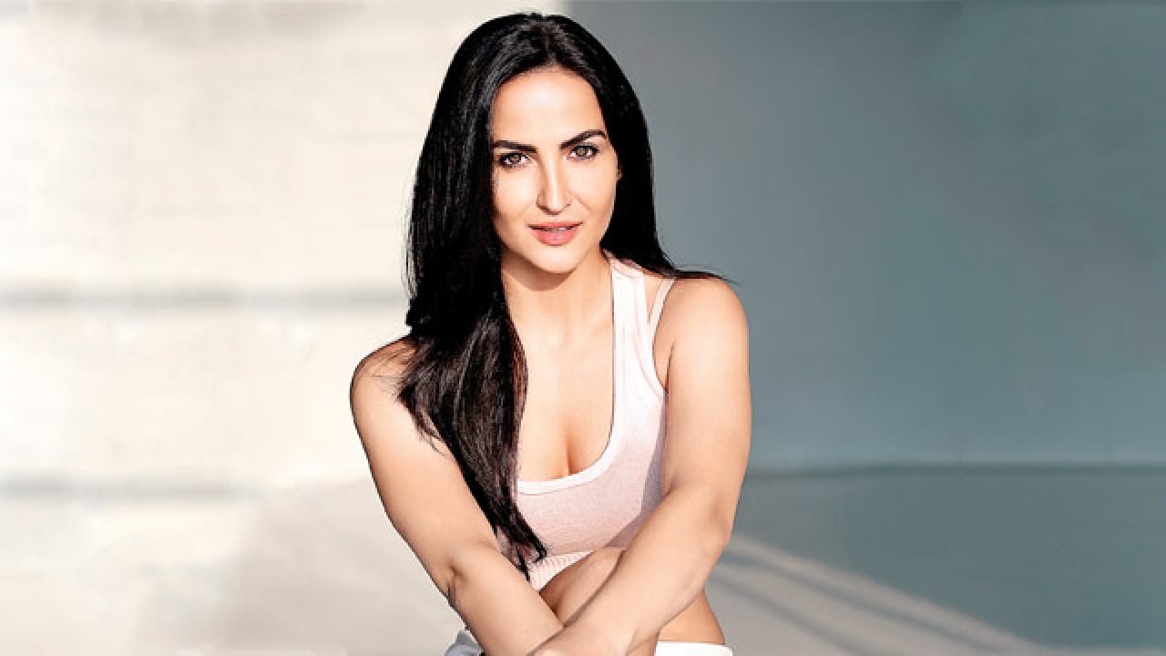 Elli Avram