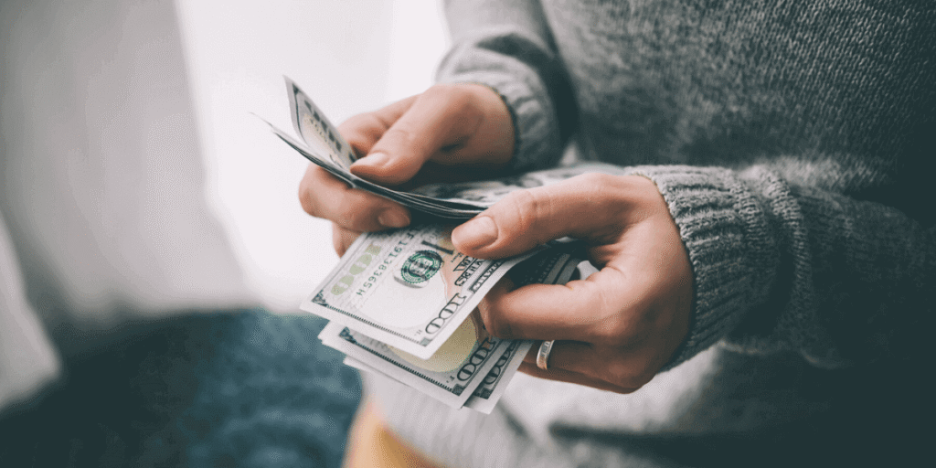 ৮ উপায়ে আয় করতে পারেন ছাত্রজীবনেই: পড়াশোনার ক্ষতি না করে স্বাবলম্বী হওয়ার গাইড